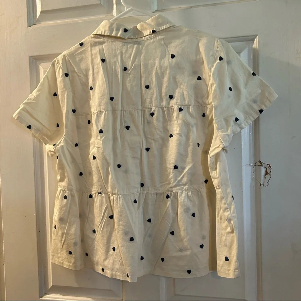 Madewell Cream Button-Up Top with Navy Heart Print - Picture 2 of 2